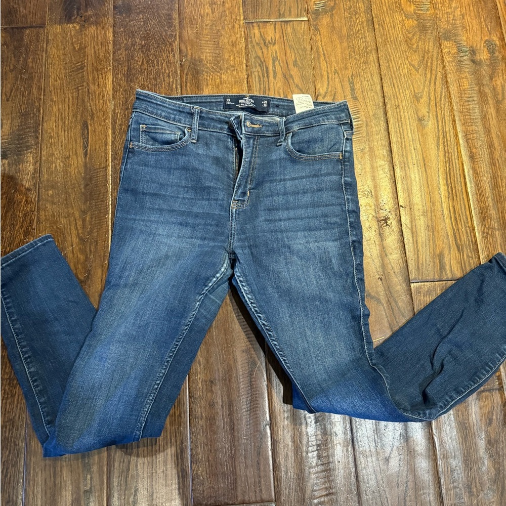 Hollister Skinny Jeans, size 7R, lots of life left.